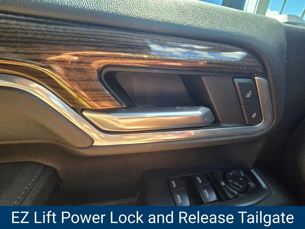 Used 2025 White Chevrolet LT image 59