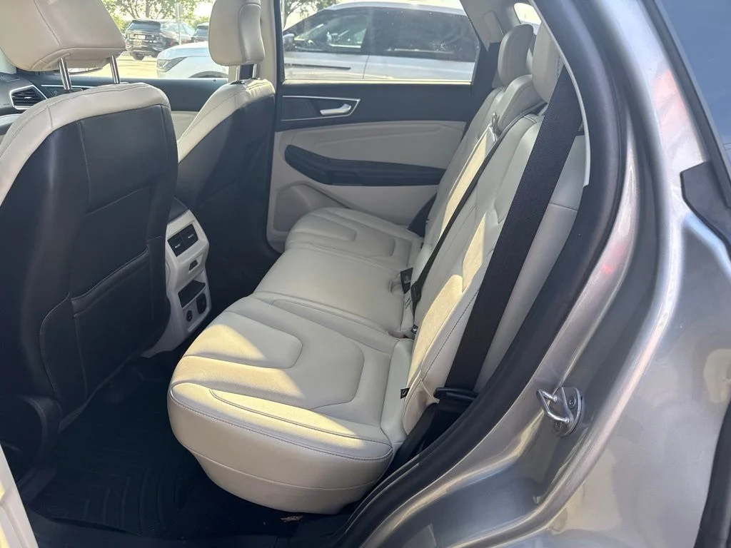 Used 2021 Silver Ford Titanium image 5