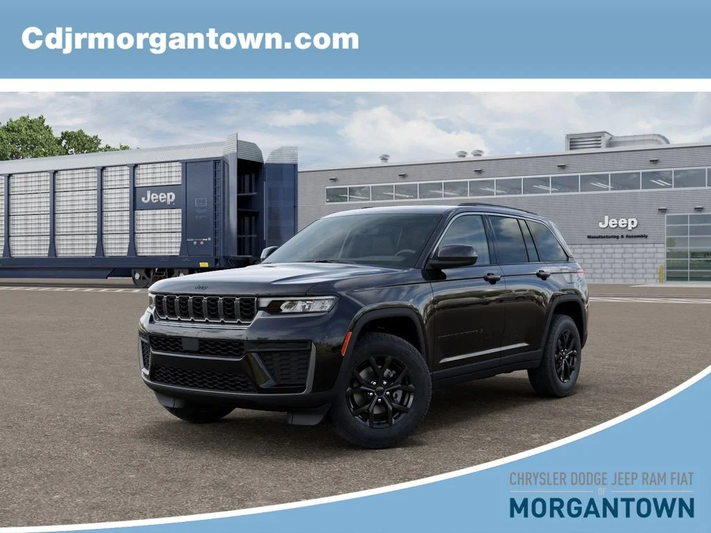 New 2026 Diamond Black Crystal Pearl-Coat Exterior Paint Jeep Laredo Altitude image 1