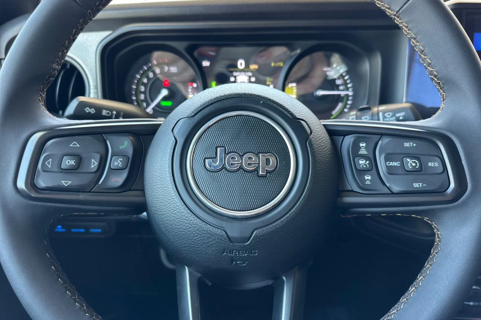 Used 2024 BIKINI PEARL Jeep Willys image 23