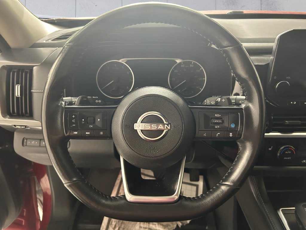 Used 2023 Red Nissan SL image 9