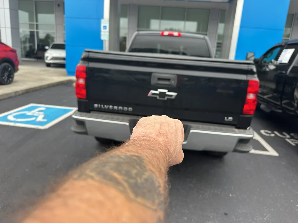 2GCVKPEC3K1243403