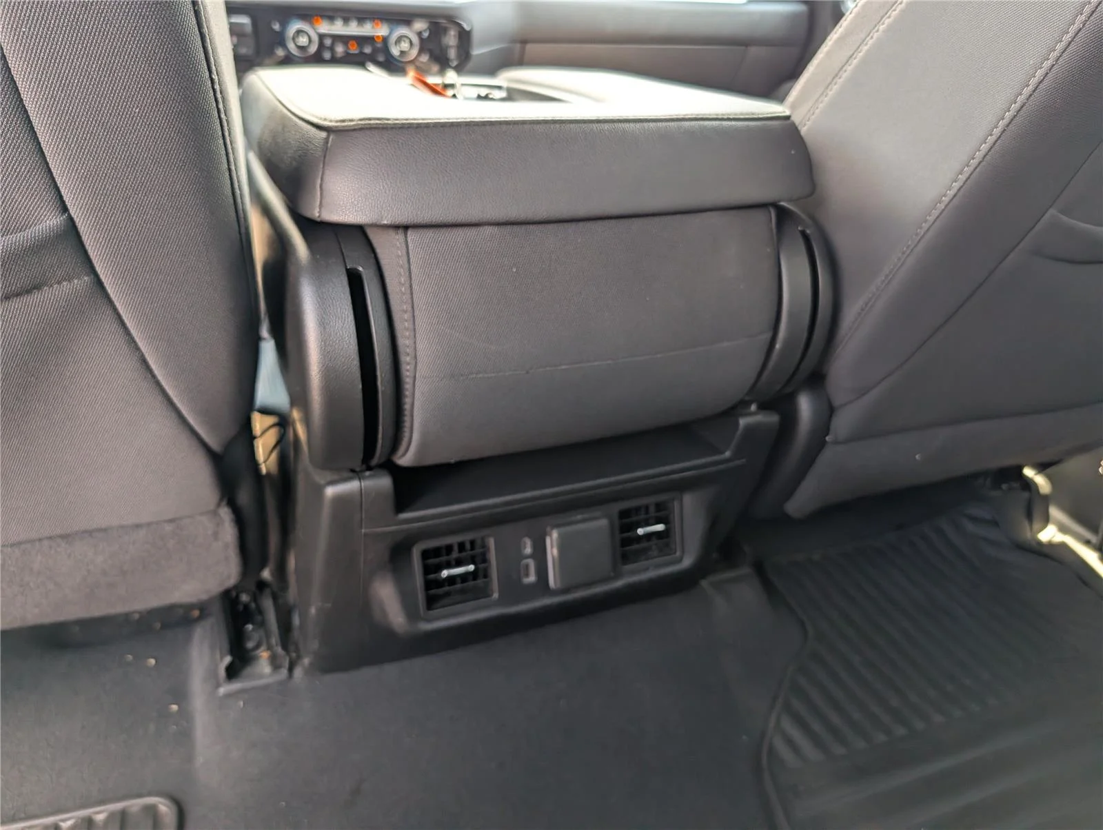 Used 2025 Cypress Gray Chevrolet LT image 31
