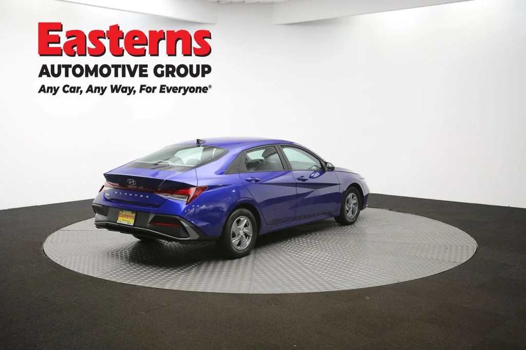 Used 2024 Blue Hyundai SE image 38