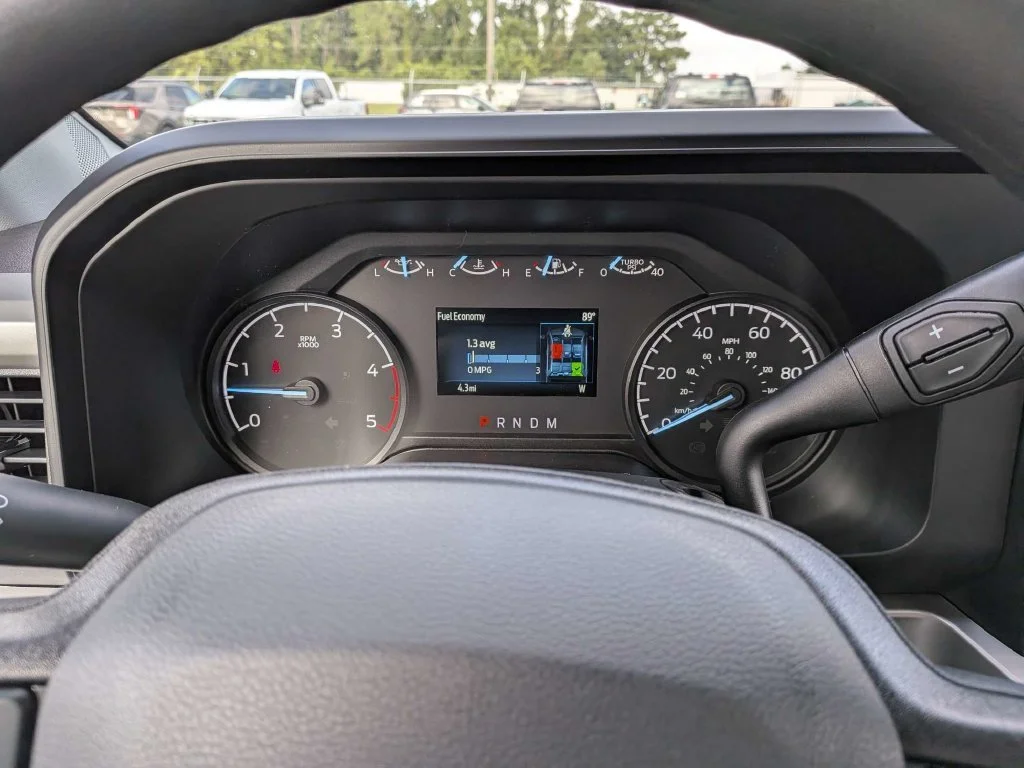 New 2026 Oxford White Ford F-250® XL image 27