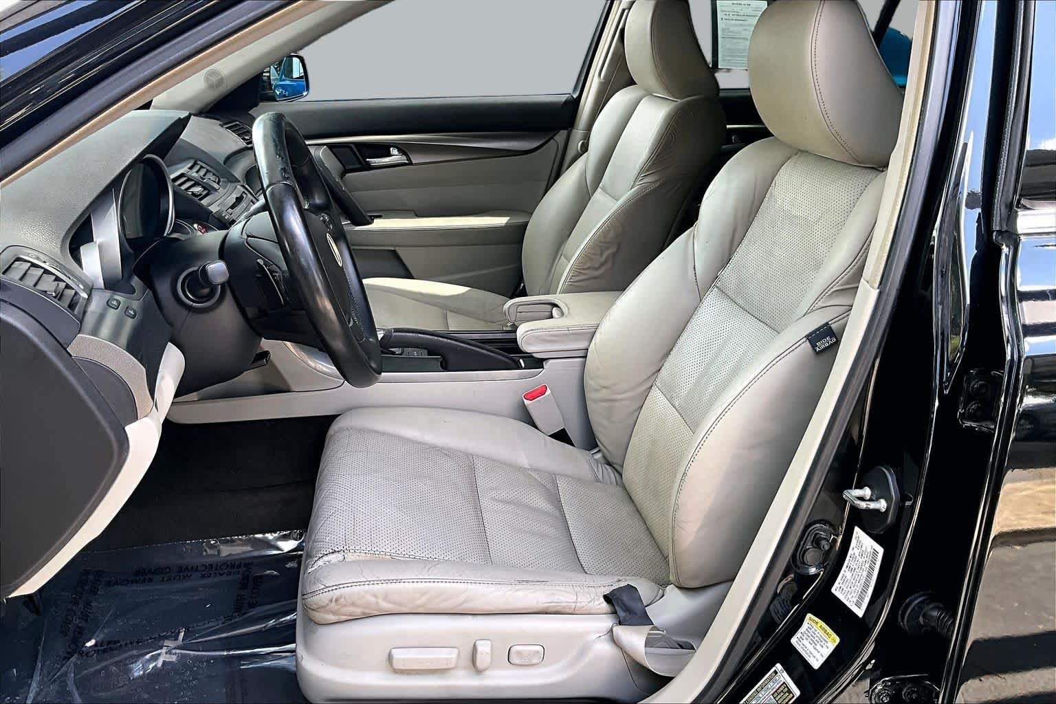 Used 2013 Crystal Black Pearl Acura Tech image 8