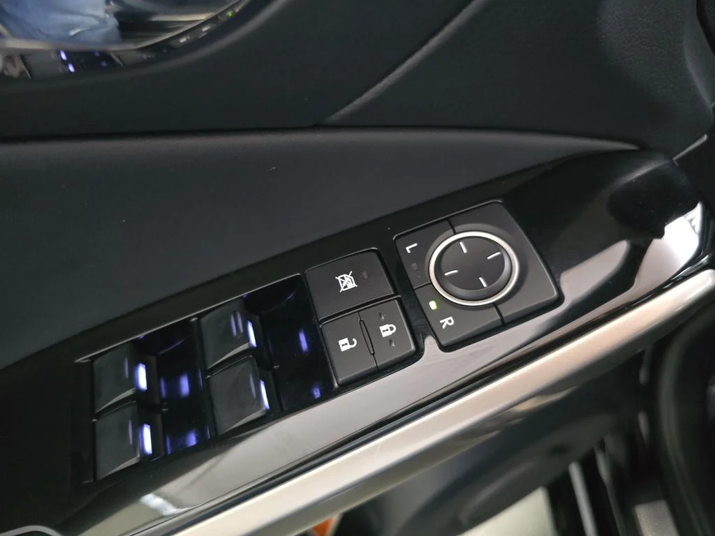 Used 2015 Obsidian Lexus 250 image 28