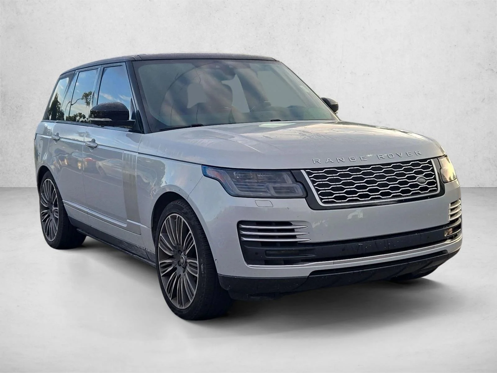 Used 2020 Fuji White Land Rover Autobiography image 3