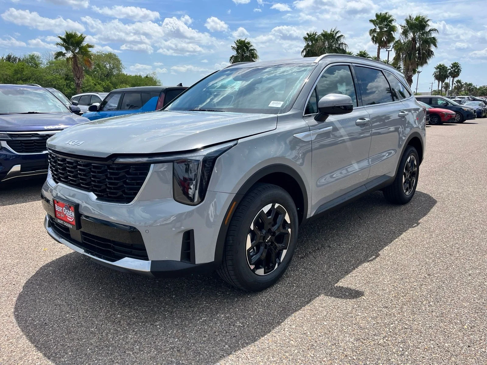 New 2026 Gray Kia S image 3