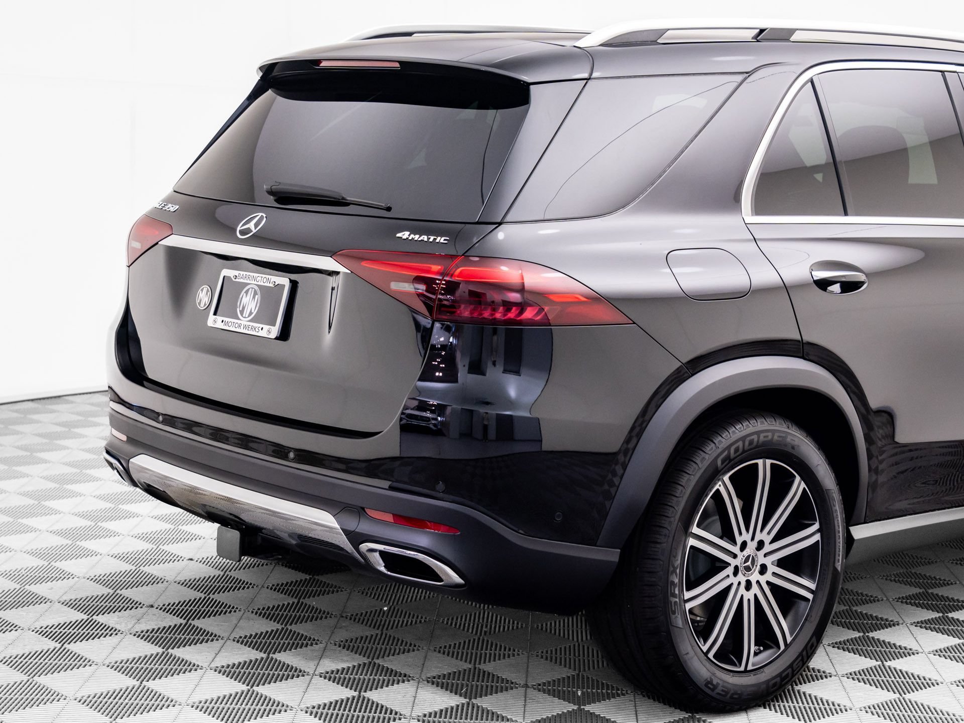 New 2026 Obsidian Black Metallic Mercedes-Benz GLE 350 image 73