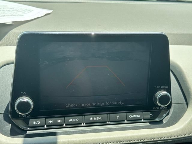Certified Used 2023 White Nissan SV image 31