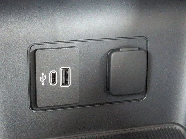 New 2026 Vapor Blue Metallic Ford Active image 22