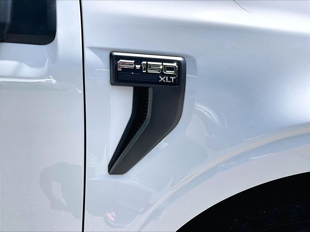 Used 2021 White Ford XLT image 28