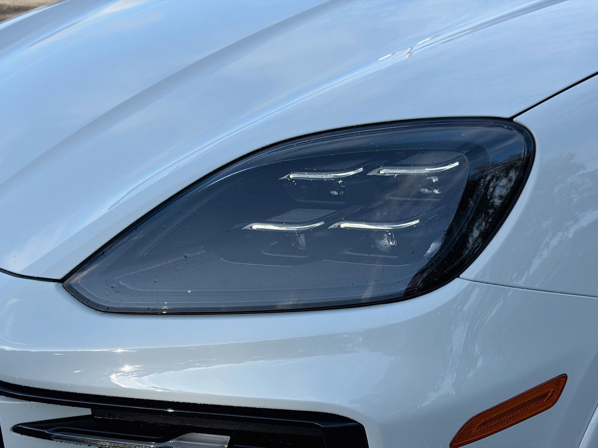 Used 2025 Carrara White Metallic Porsche S E-Hybrid image 9
