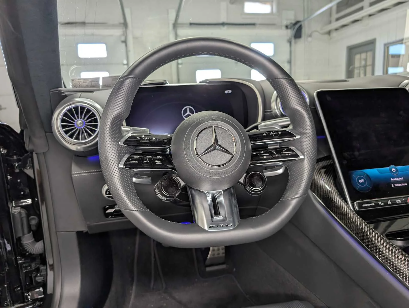 Used 2022 Obsidian Black Metallic Mercedes-Benz AMG® SL 63 image 40