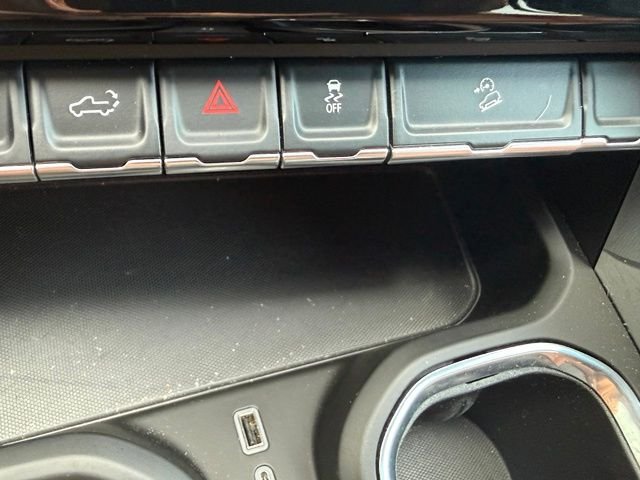 Used 2025 Onyx Black GMC Denali Ultimate image 33