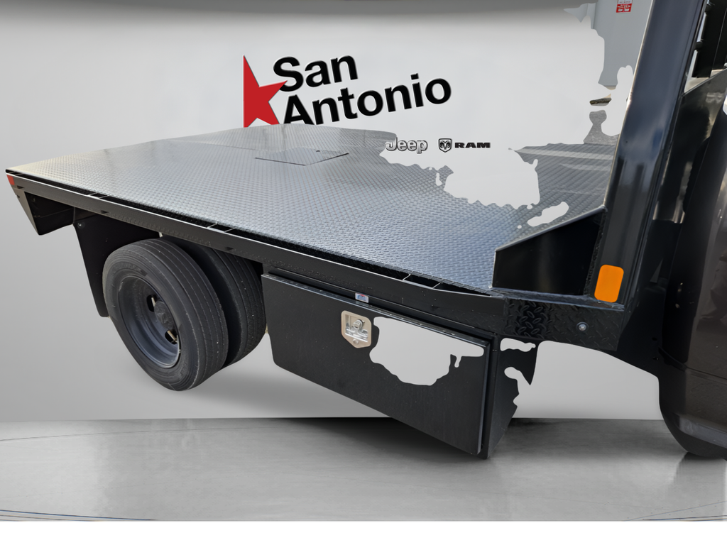 New 2025 Granite Crystal Metallic Clearcoat RAM Tradesman image 28