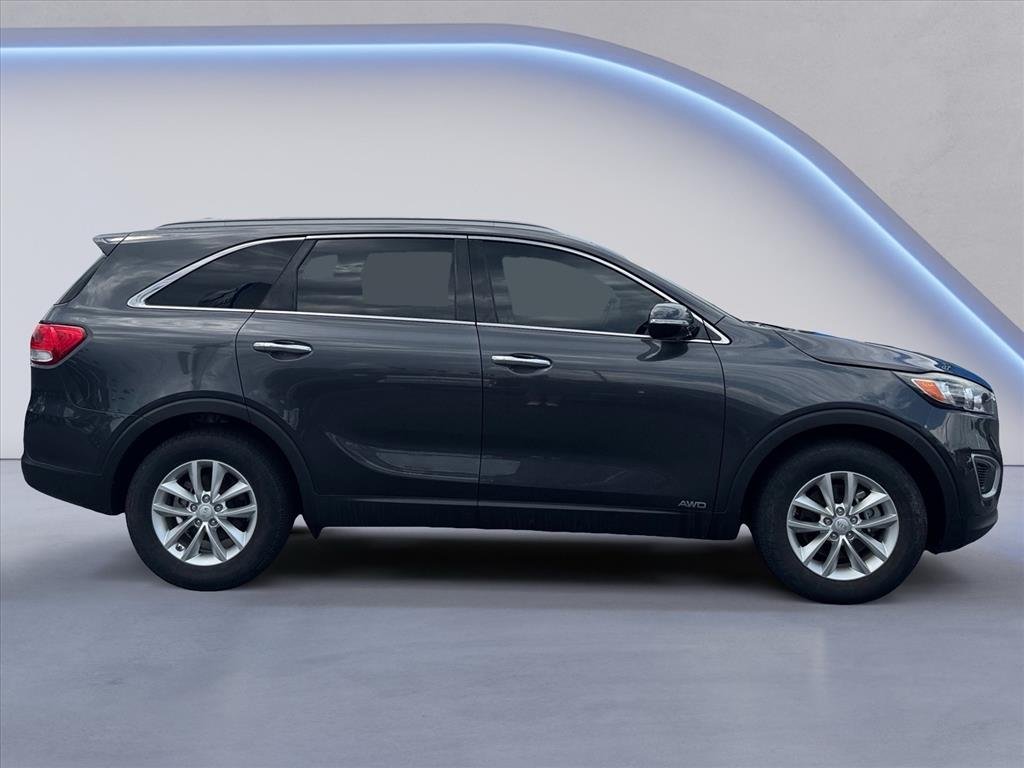 Used 2017 Kia Sorento LX with VIN 5XYPGDA35HG325694 for sale in Clinton, TN