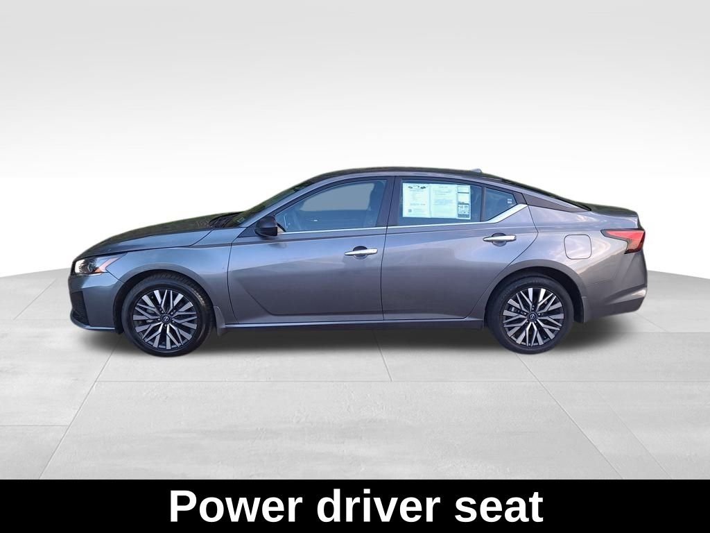 2024 Nissan Altima 2.5 SV photo 3