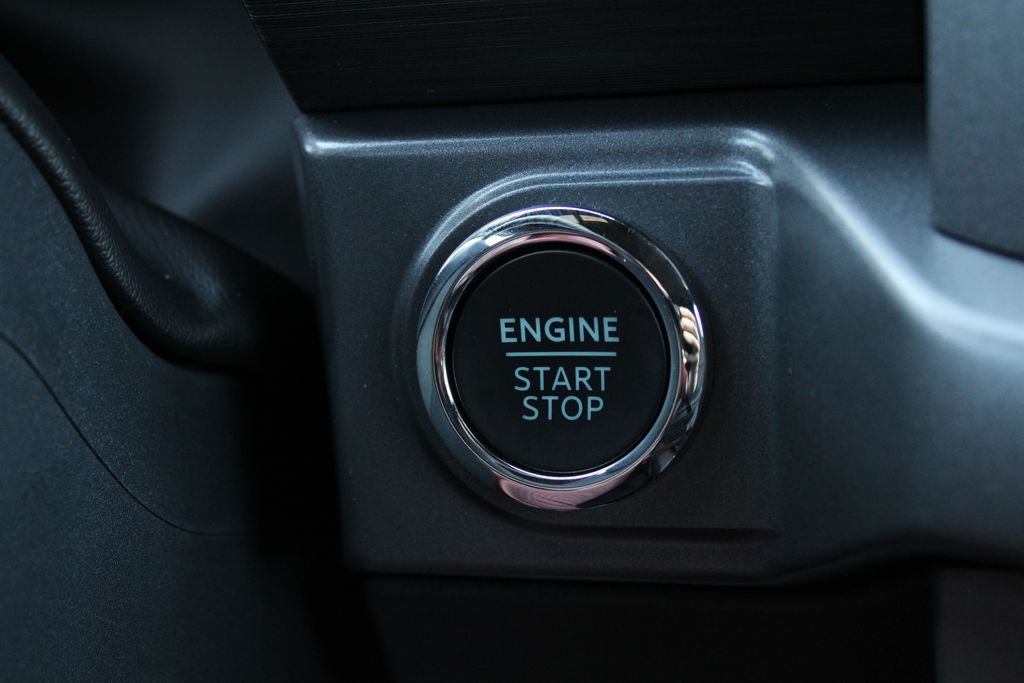 New 2026 Antimatter Blue Metallic Ford XLT image 14