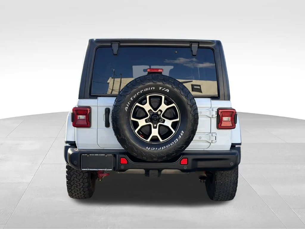 Used 2021 White Jeep Unlimited Rubicon image 9