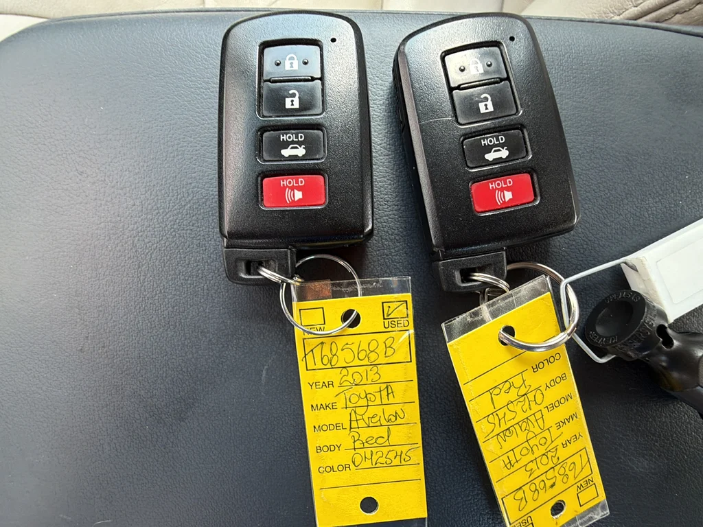 Used 2013 Red Toyota XLE Touring image 10