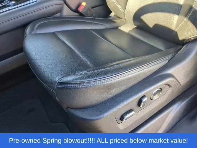 Used 2025 White GMC Denali image 24