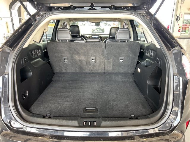 Used 2023 Black Ford SEL image 9
