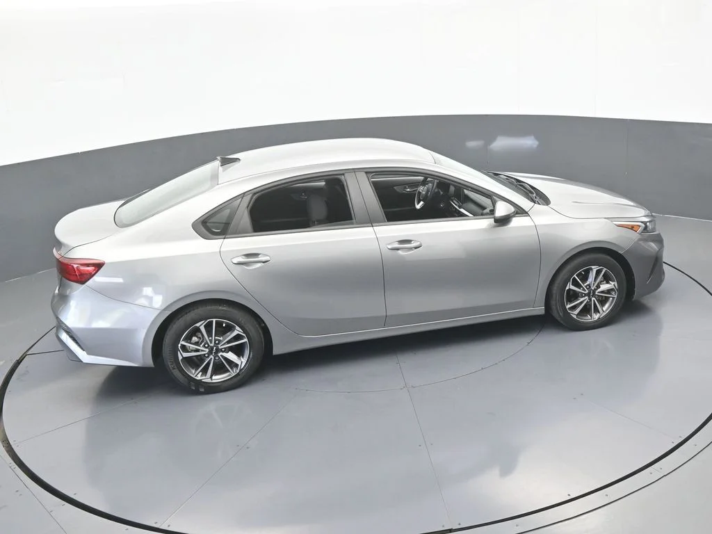 Used 2022 Steel Gray Kia LXS image 44