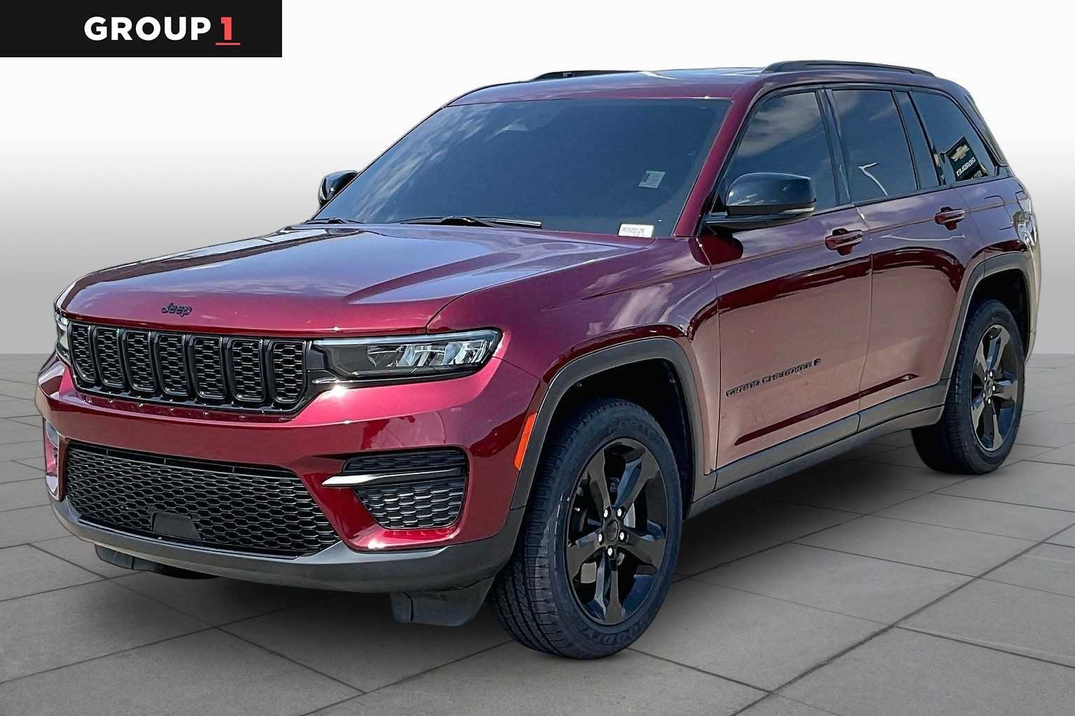 2023 Jeep Grand Cherokee Altitude 4WD photo