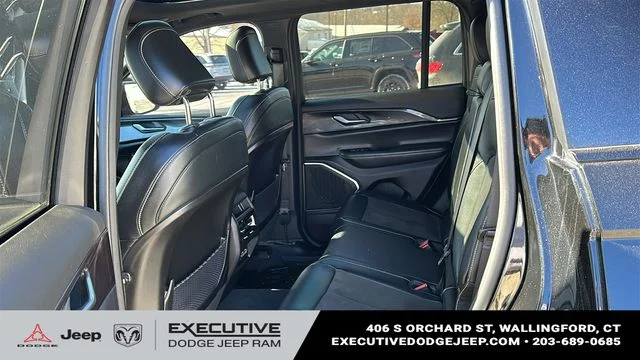 Used 2023 Black Jeep Altitude X image 22