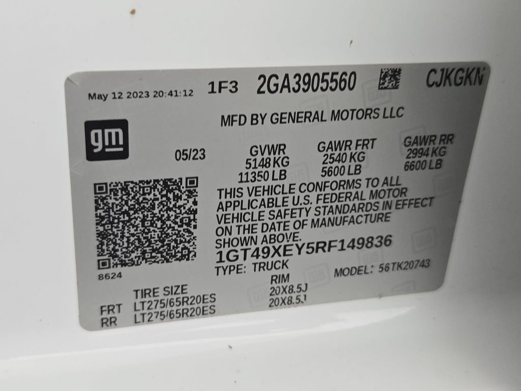 Used 2024 Summit White GMC Denali Ultimate image 41