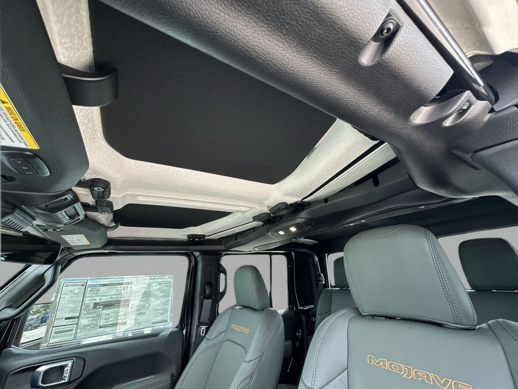 New 2026 Black Clear-Coat Exterior Paint Jeep Mojave X image 30