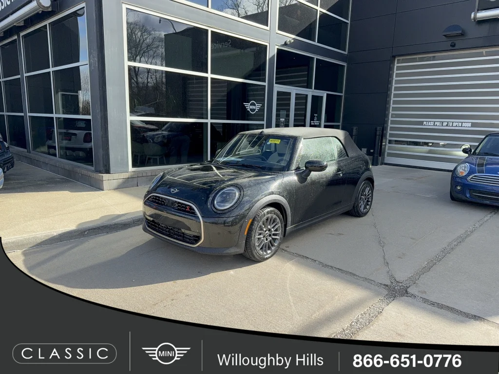 2026 MINI Convertible Cooper S's photo