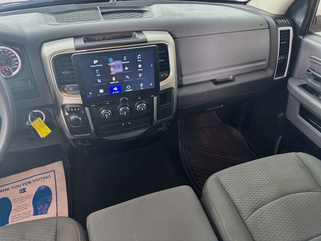Used 2018 Bright White Clearcoat Ram SLT image 27