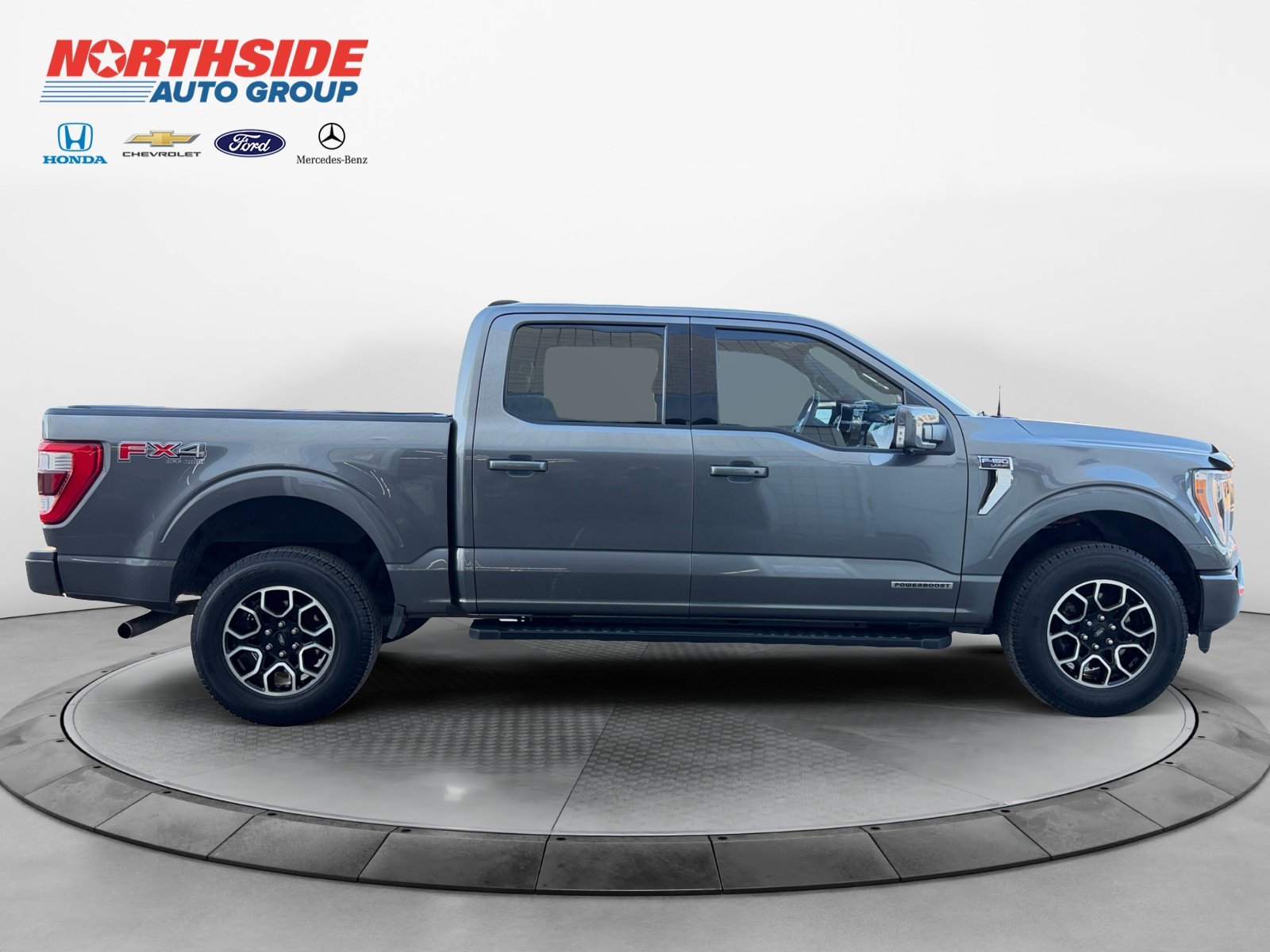 Used 2022 Light Blue Clearcoat Metallic Ford LARIAT image 8