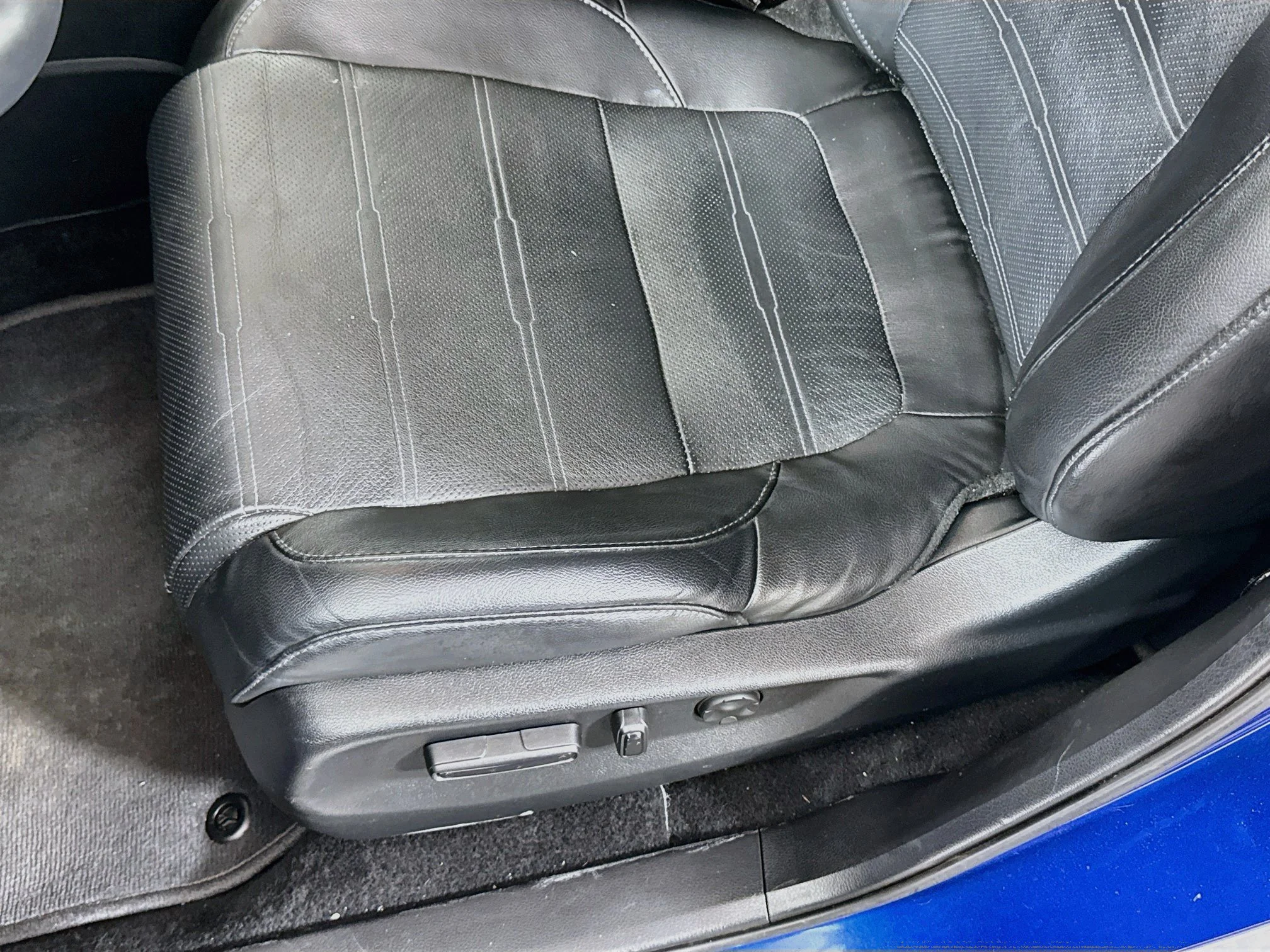 Used 2020 Aegean Blue Metallic Honda EX-L image 20