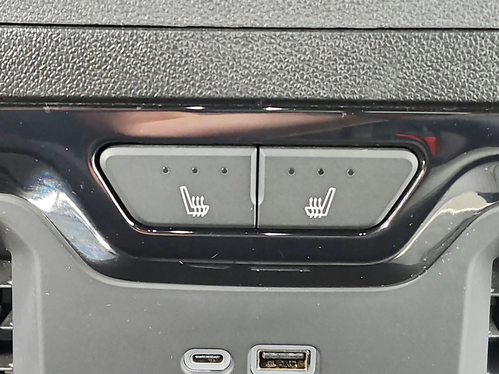 Used 2024 Black GMC AT4 image 44