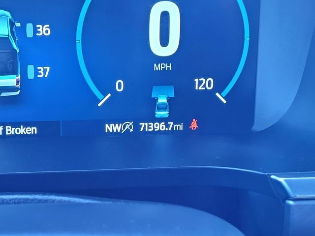 Used 2021  Ford Platinum image 22
