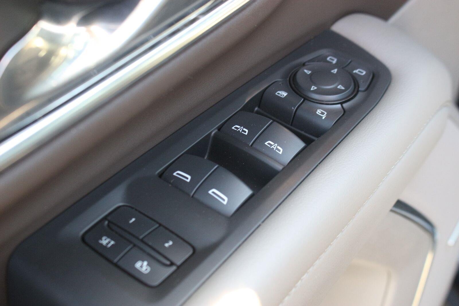 Used 2024 Black Chevrolet Z71 image 16