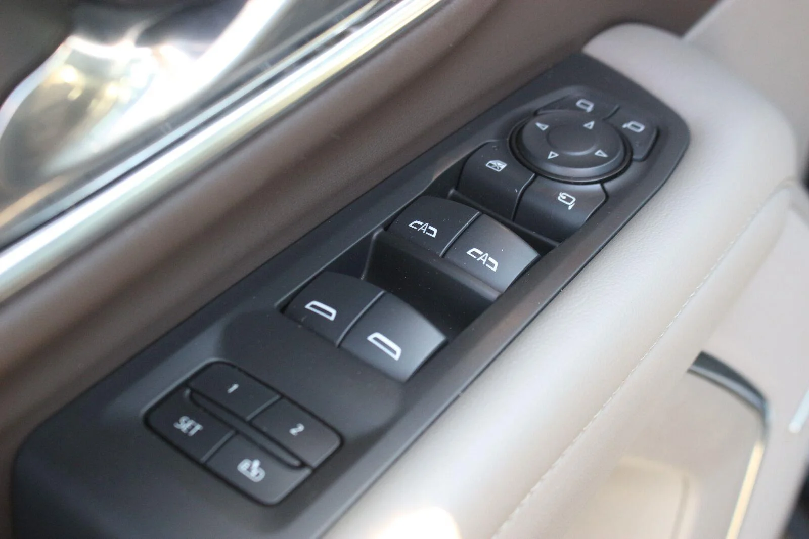 Used 2024 Black Chevrolet Z71 image 16
