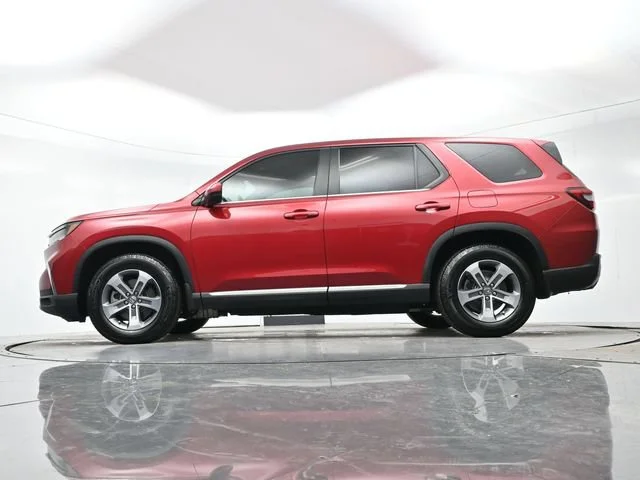 Used 2024 Radiant Red Met Honda EX-L 8 Passenger image 27