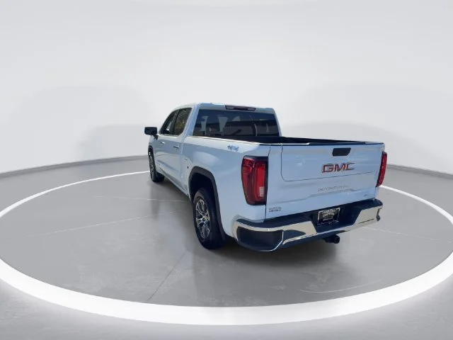Used 2025 White GMC SLT image 7