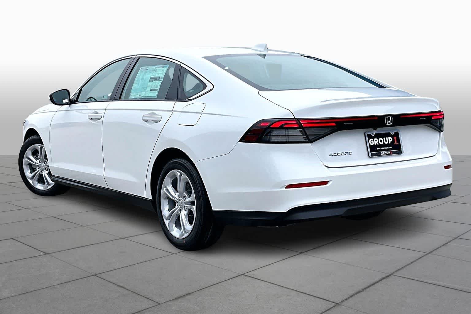 New 2026 Platinum White Pearl Honda LX image 11