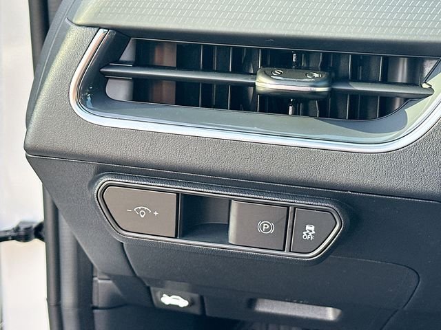 New 2026 Snow White Pearl Kia GT-Line image 10
