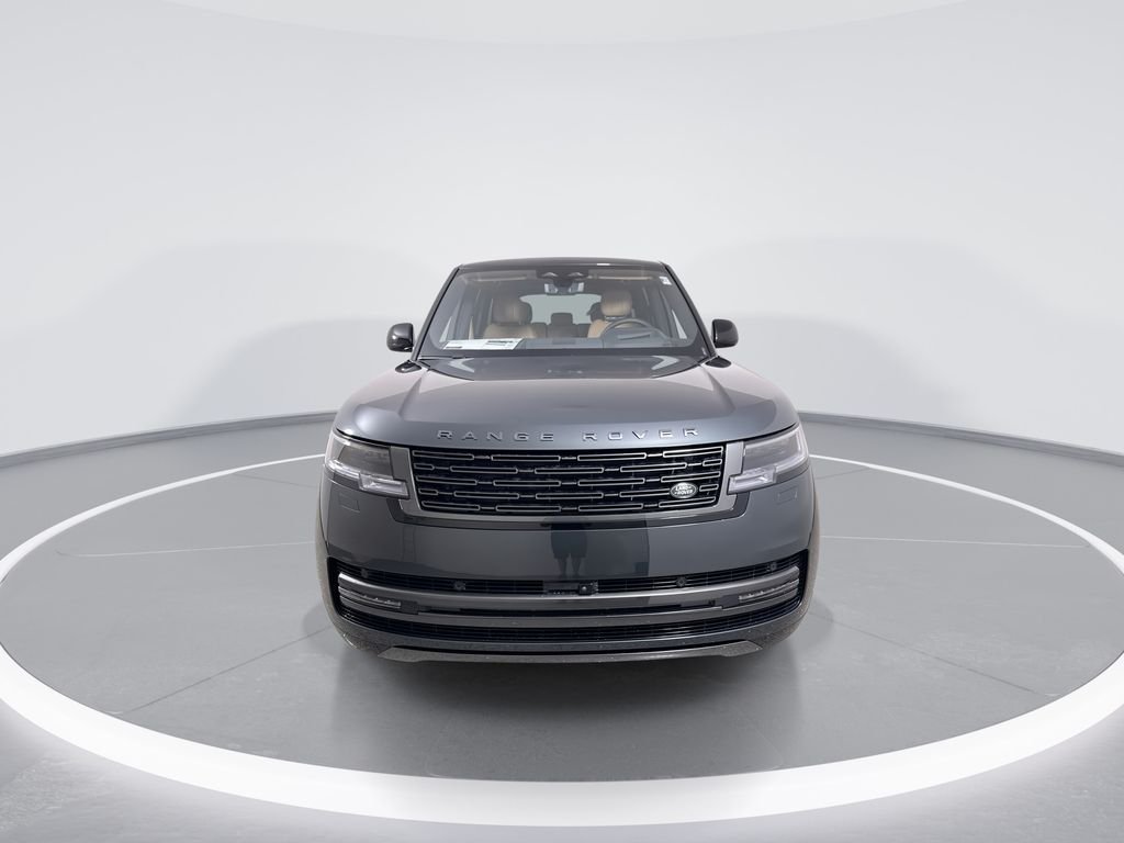 New 2026 Belgravia Green Land Rover SE LWB image 3