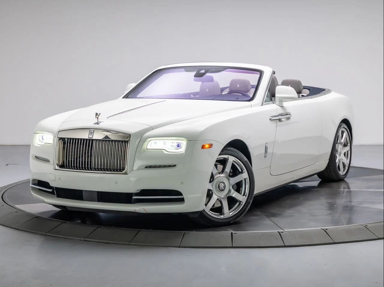 2020 Rolls-Royce Dawn -'s photo