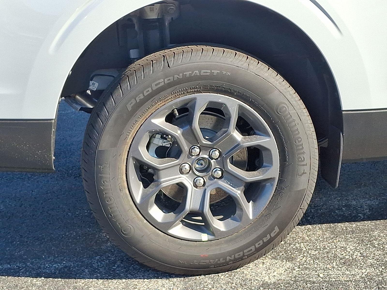 2025 Ford Maverick XLT - Photo 6
