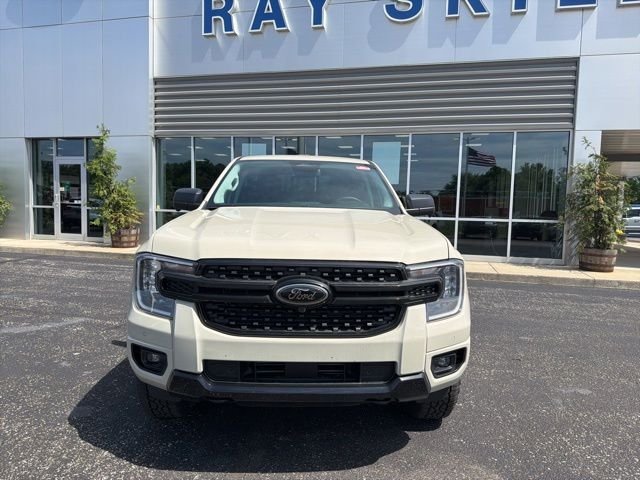 New 2026 Beige Ford XLT image 9