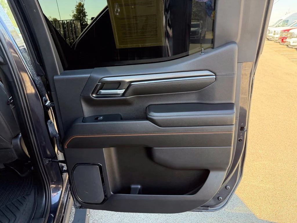 Used 2023 Silver GMC AT4 image 17
